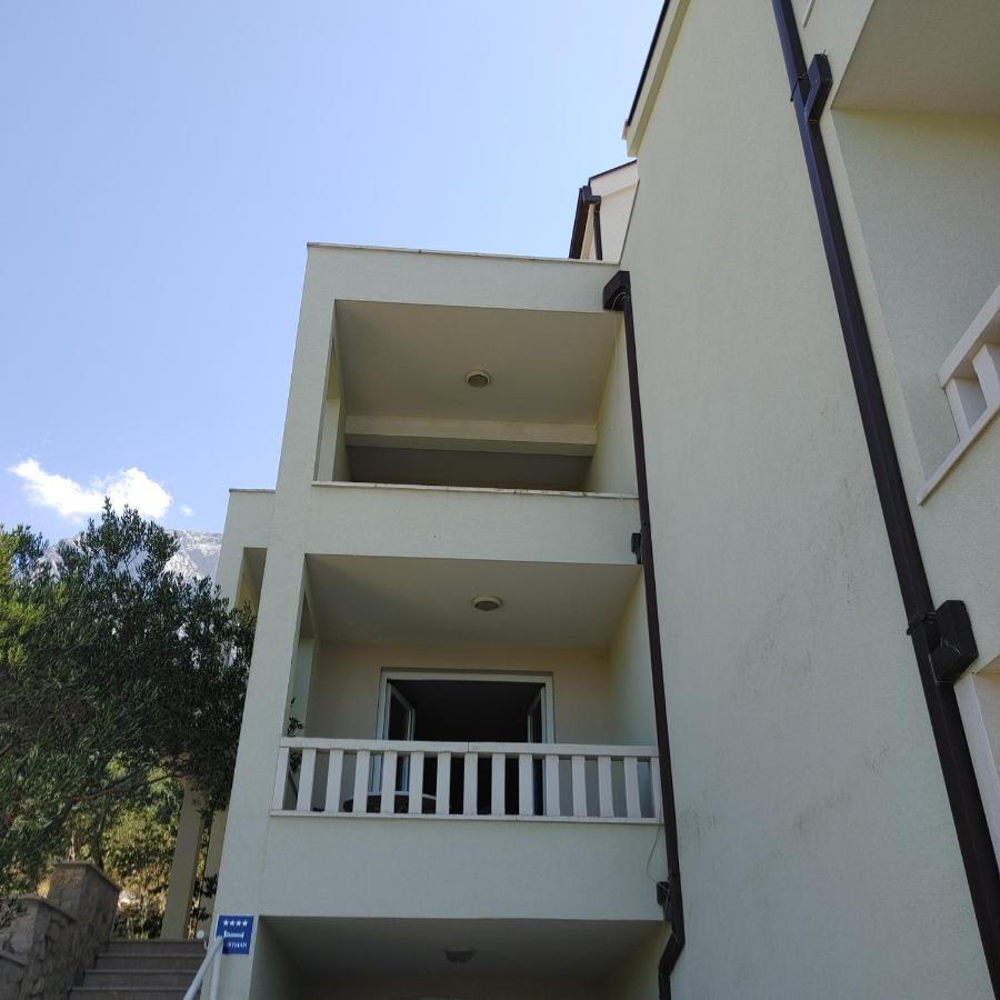 Apartments Villa Cizmic Башка-Вода Экстерьер фото