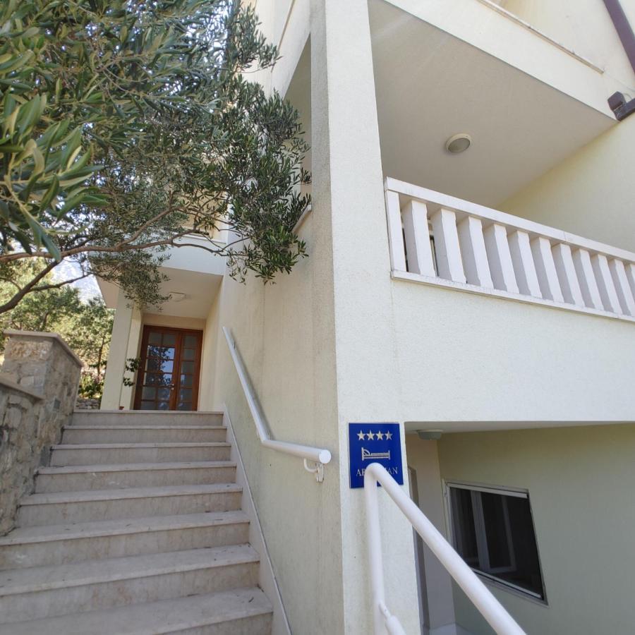 Apartments Villa Cizmic Башка-Вода Экстерьер фото