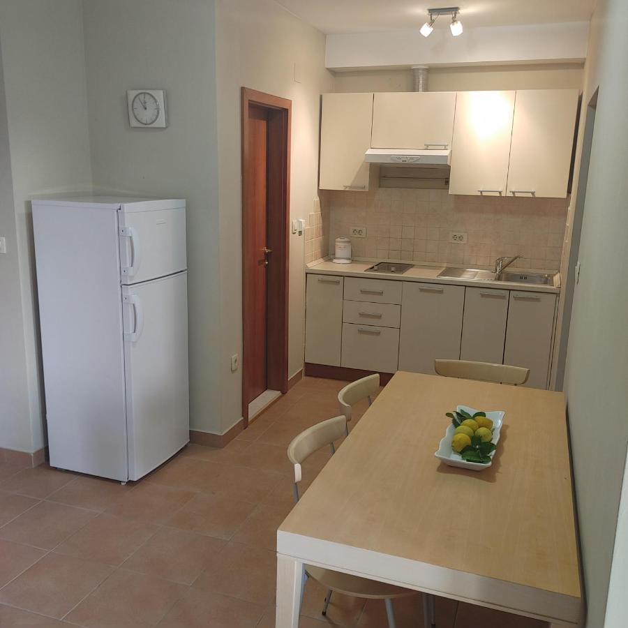 Apartments Villa Cizmic Башка-Вода Экстерьер фото